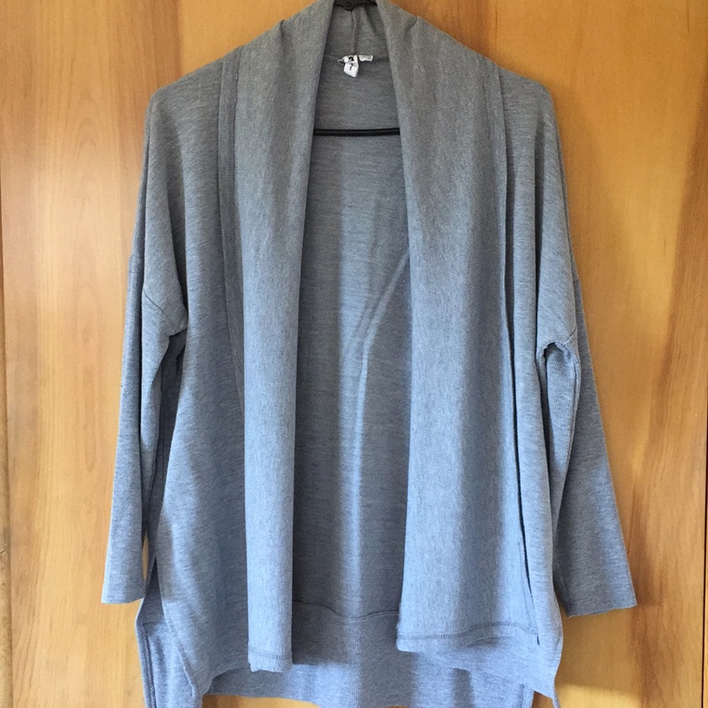 Comfy grey over-sized cardigan!